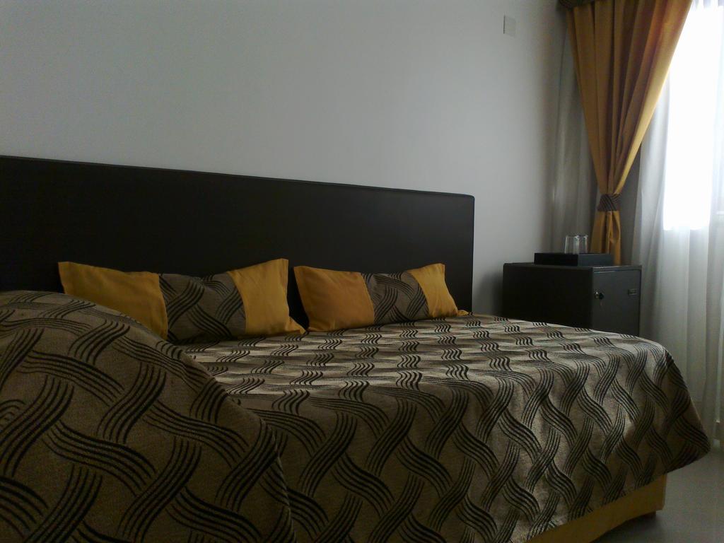 Tritone Hotel Buenos Aires Buitenkant foto