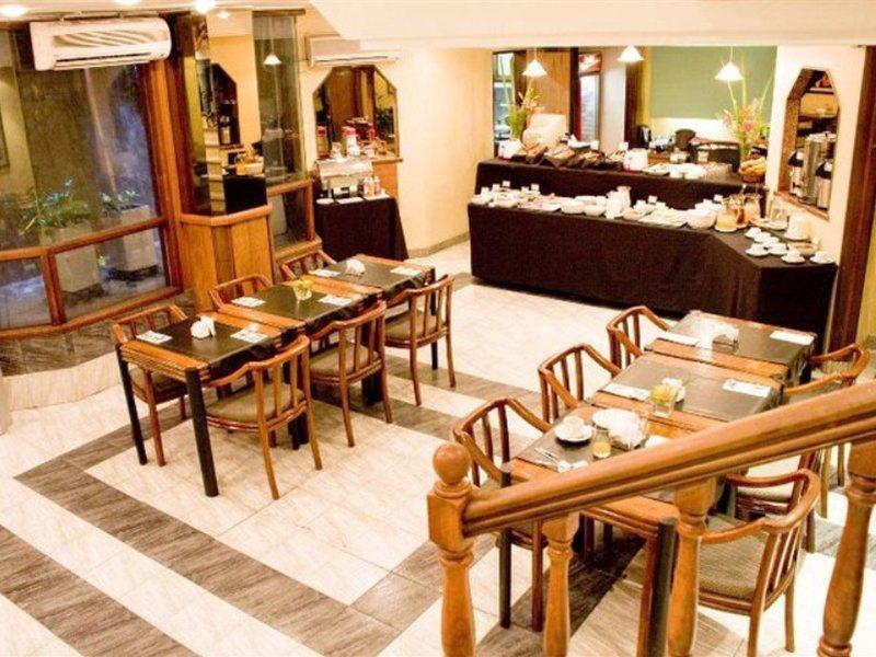 Tritone Hotel Buenos Aires Buitenkant foto