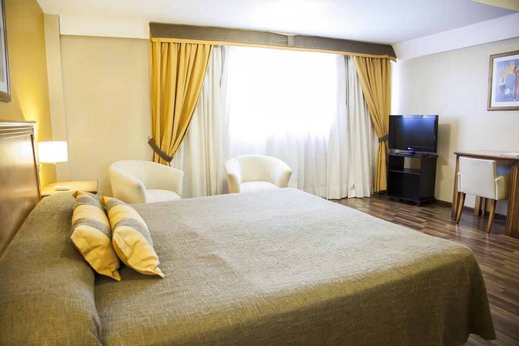 Tritone Hotel Buenos Aires Buitenkant foto
