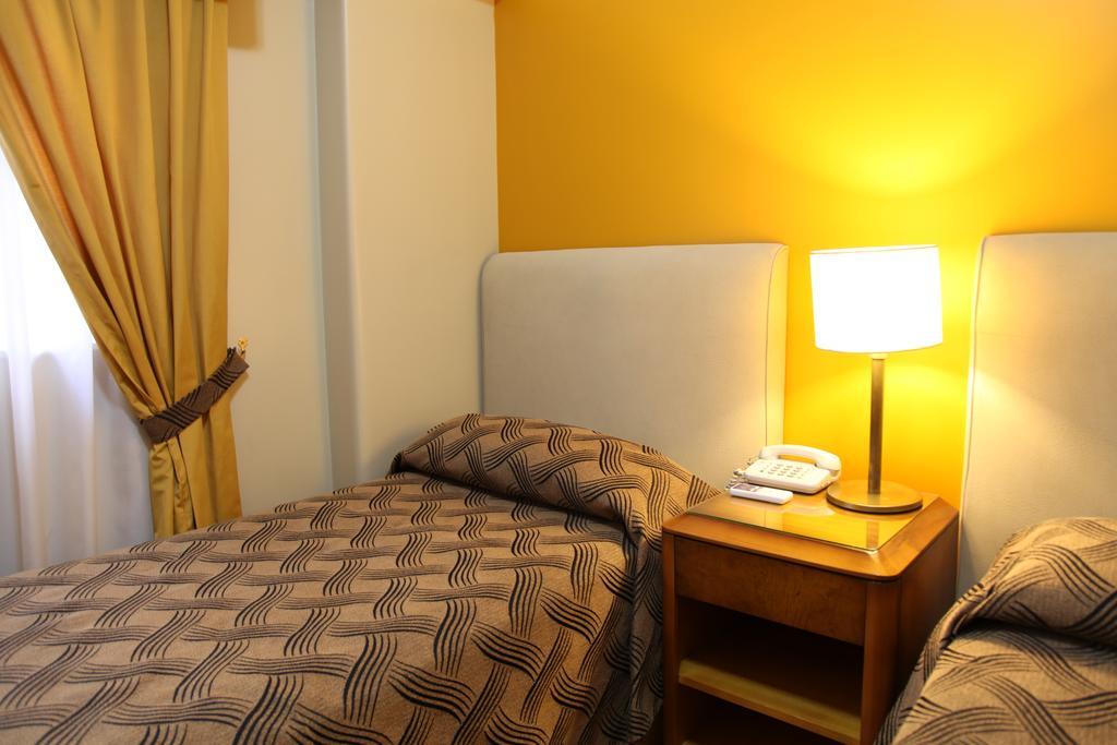 Tritone Hotel Buenos Aires Buitenkant foto